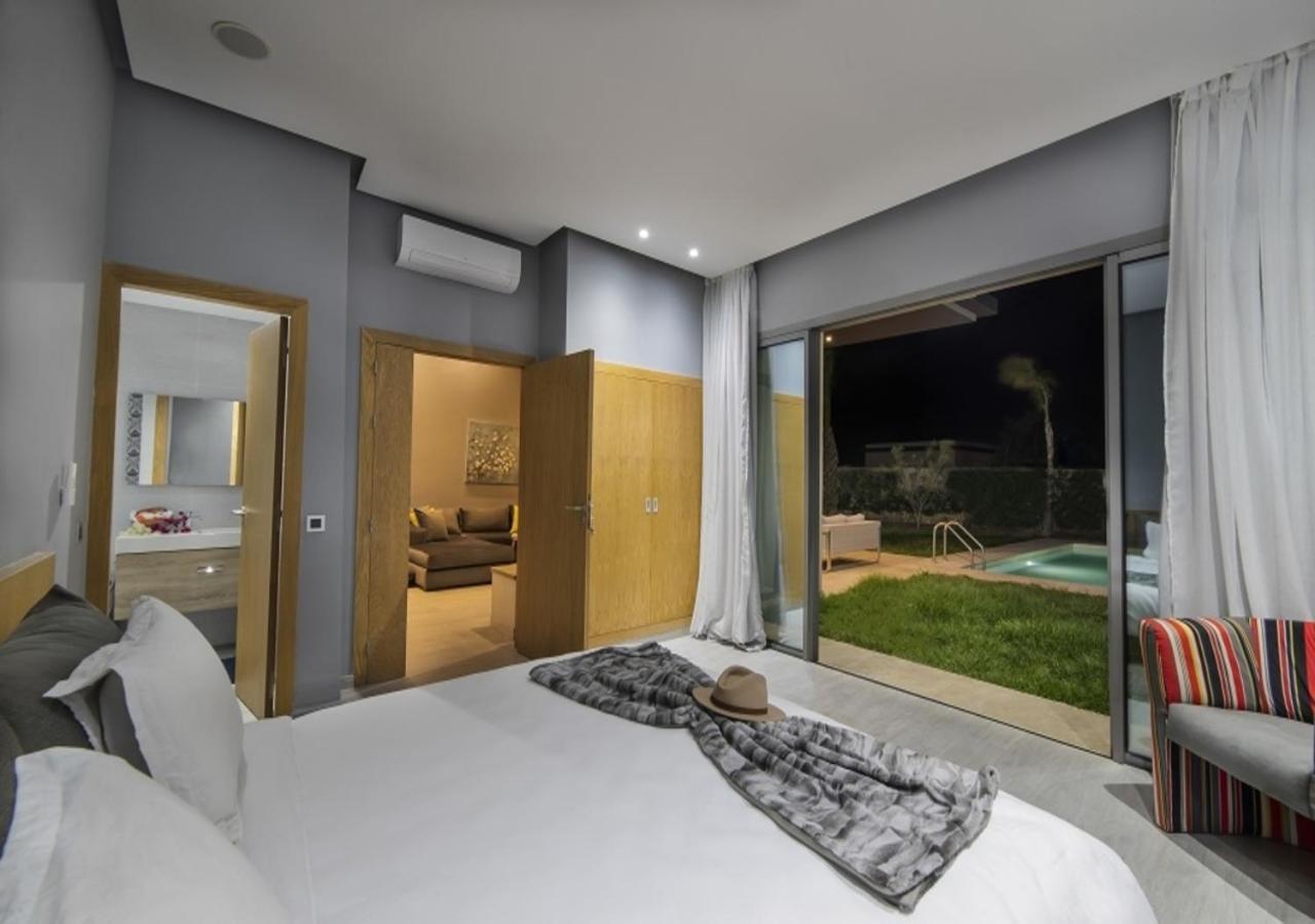 Palms Edge Avec Piscine&jardin Privés Villa